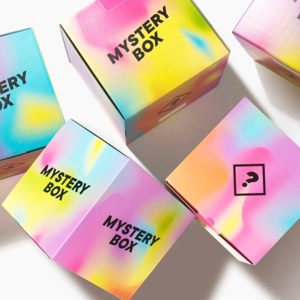 4 Item Outfit Mystery Box